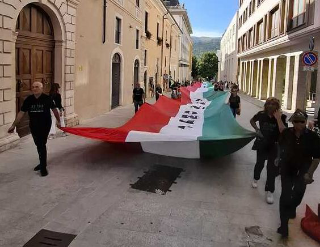 L’Aquila si colora di tricolore: migliaia di alpini in città e la candidatura per l’Adunata 2028
