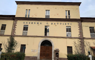 Sulmona, nuova vita per l’ex Caserma Battisti: oltre 600mila euro per ospitare Guardia di Finanza e Carabinieri Forestali