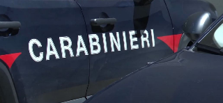 Finge di voler provare l’auto, poi fugge a tutto gas: arrestato 44enne a Magliano de’ Marsi