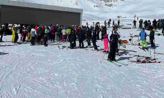 Campo Imperatore, boom di presenze: una giornata storica sulla neve