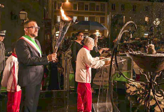 L’Aquila, il ritorno del Fuoco del Morrone apre la 731ª Perdonanza Celestiniana